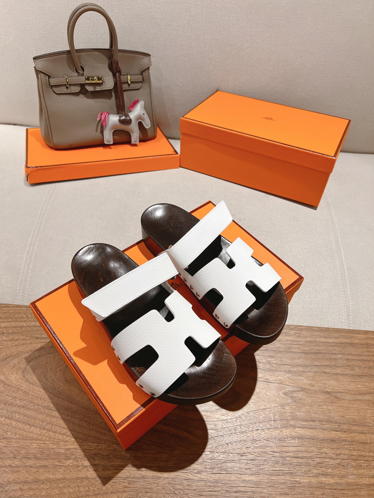 HERMES  01639