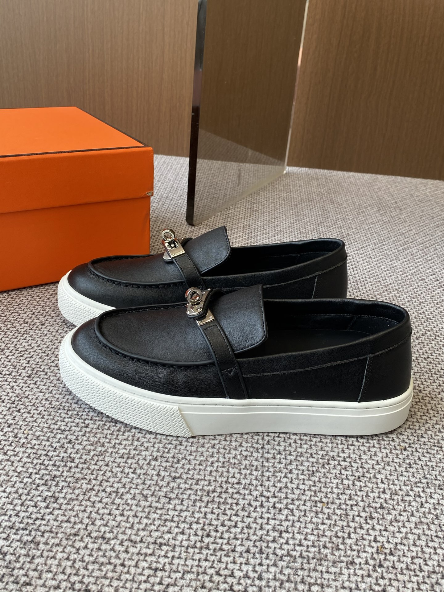 HERMES 01649 HERMES 01649