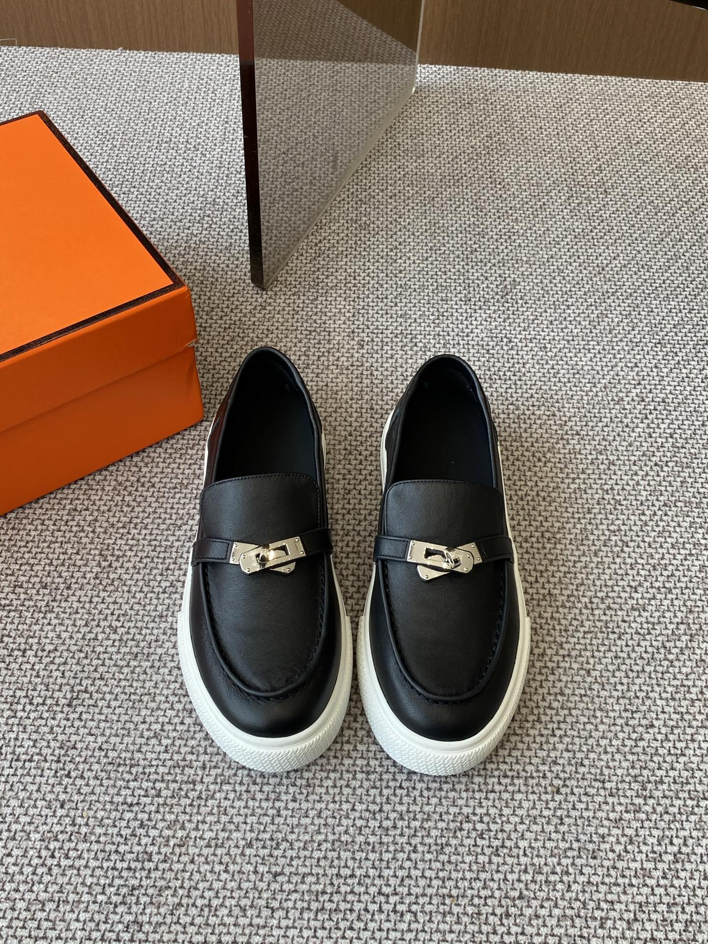 HERMES 01649 HERMES 01649