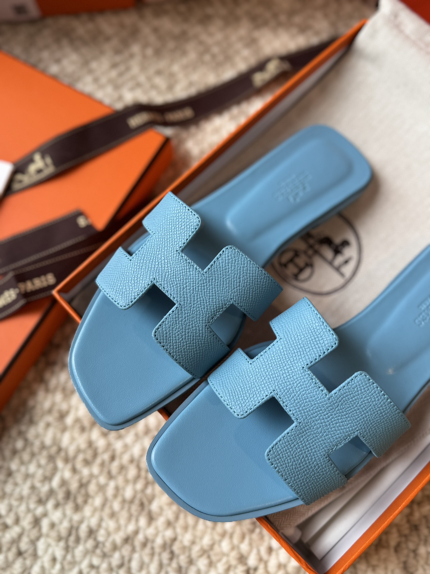 HERMES 01669 HERMES 01669