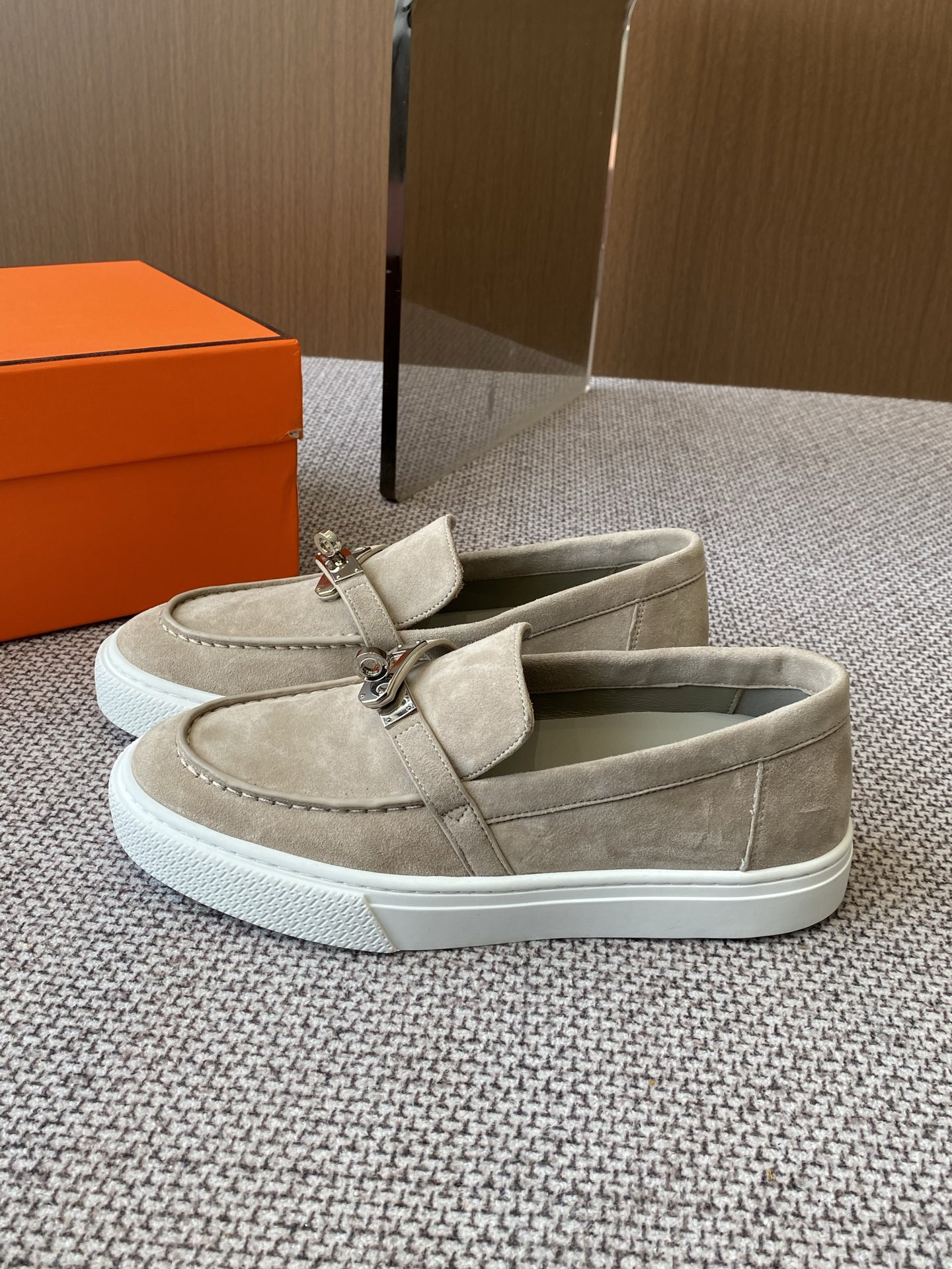 HERMES 01669 HERMES 01669