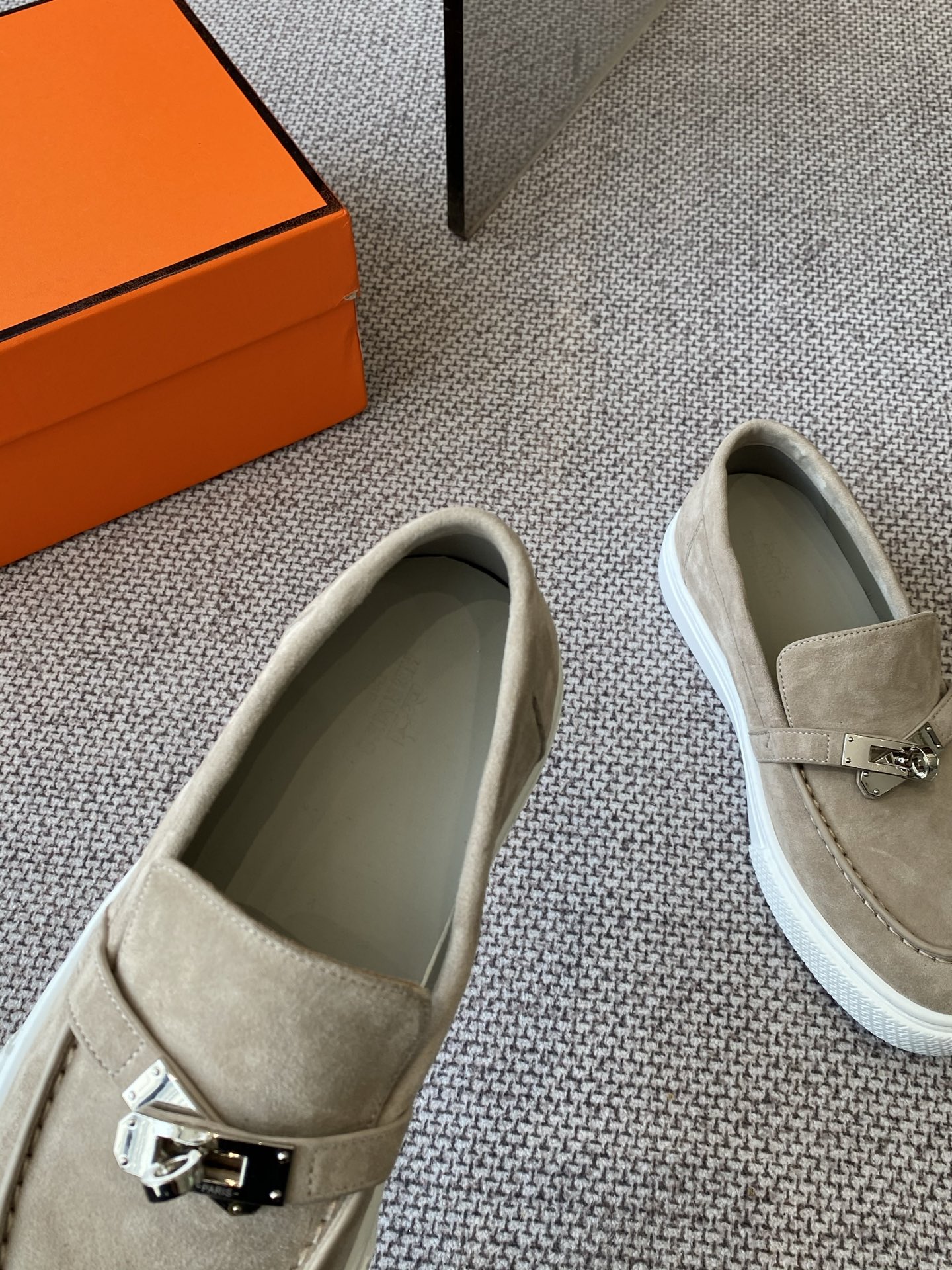 HERMES 01669 HERMES 01669