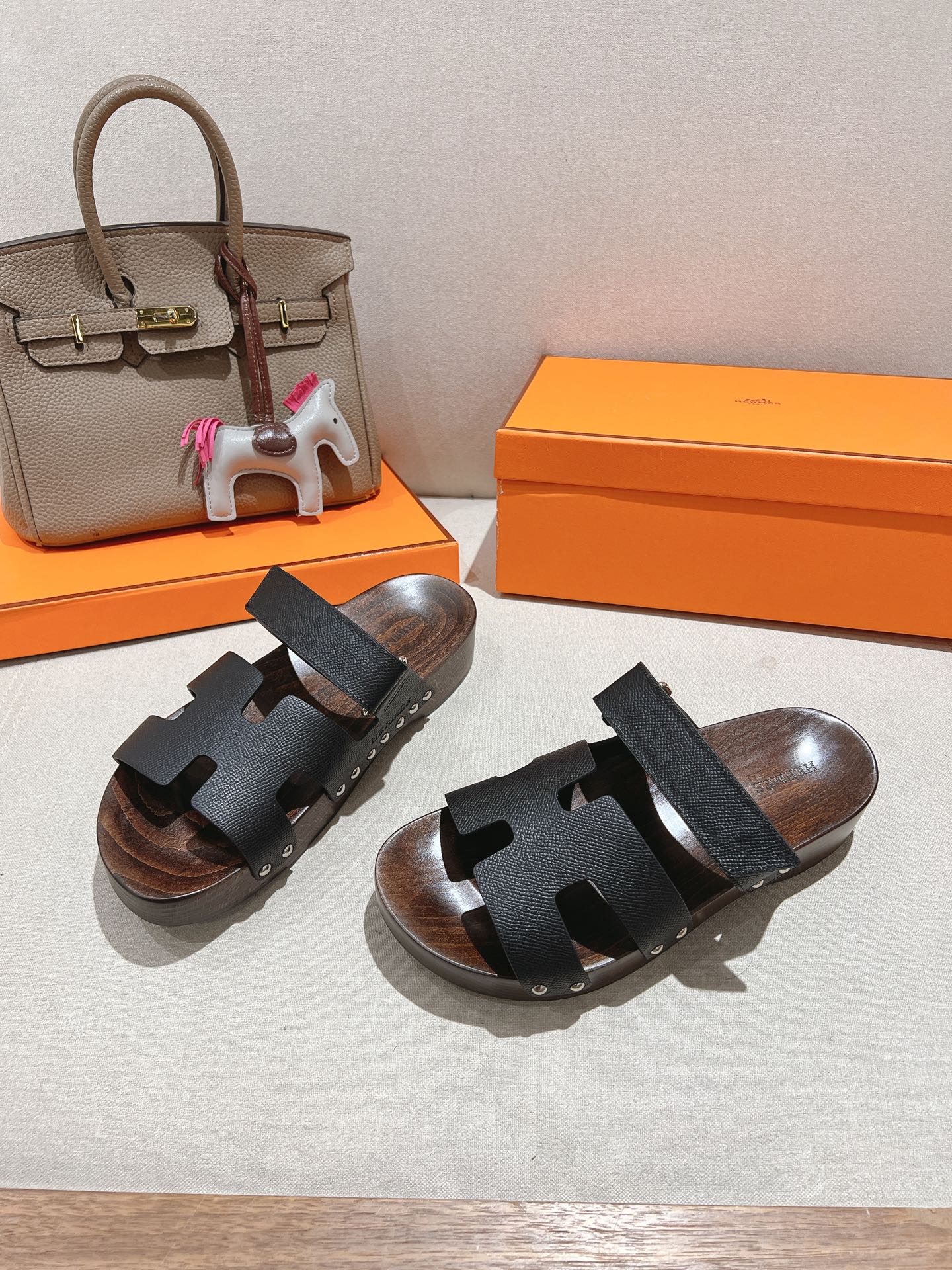 HERMES 01669 HERMES 01669