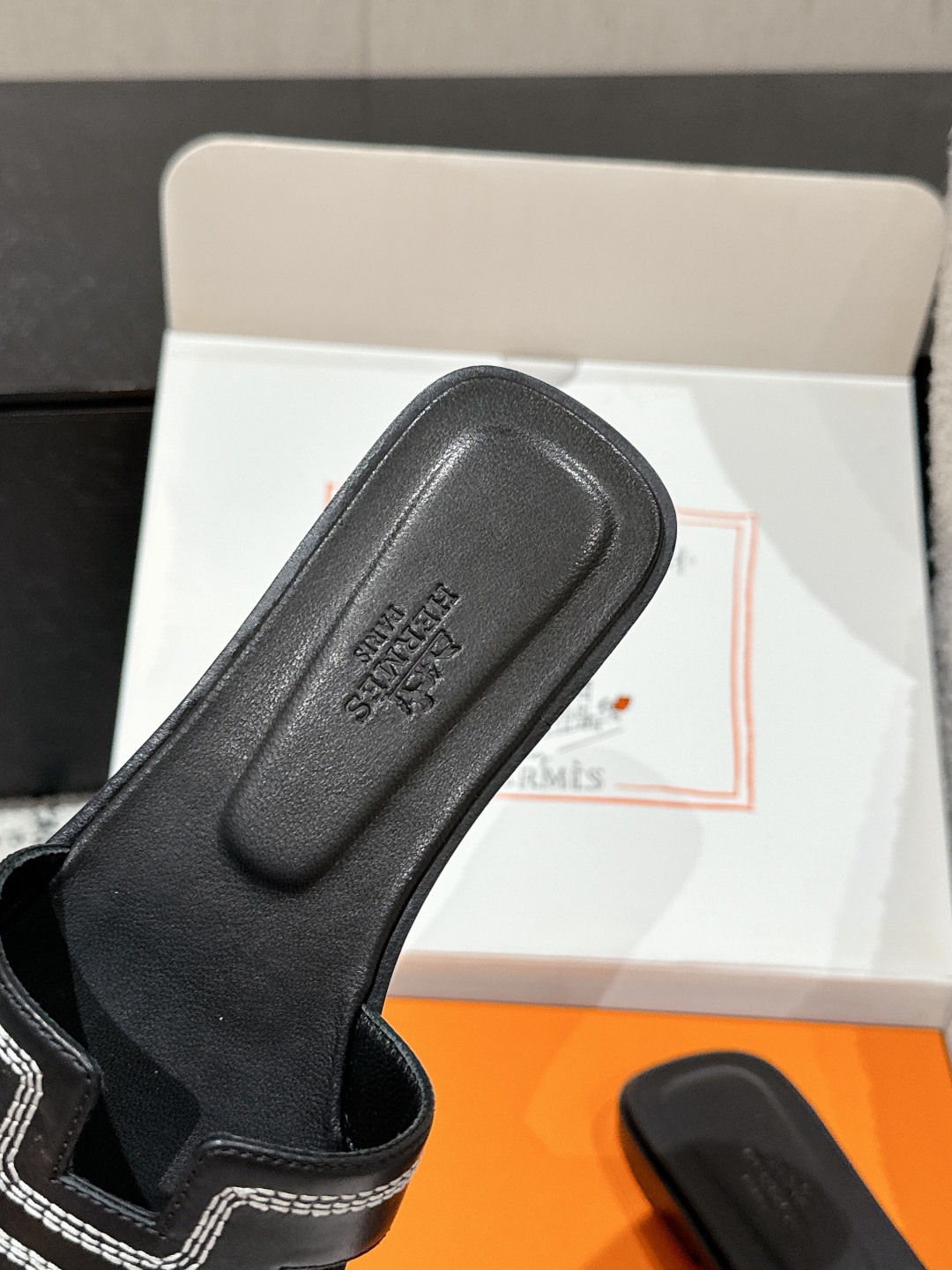 HERMES 01669 HERMES 01669