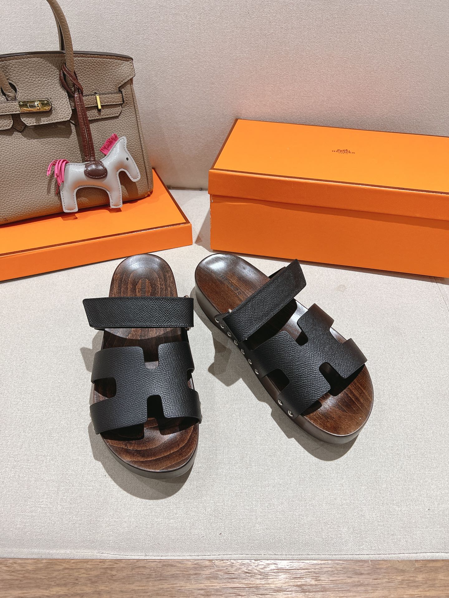 HERMES 01669 HERMES 01669