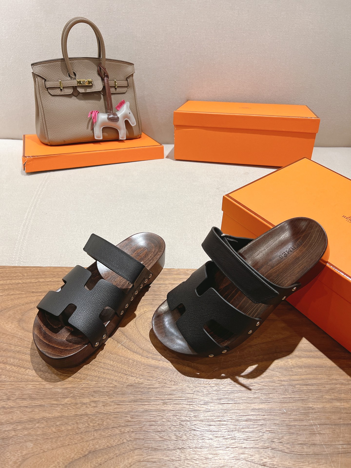 HERMES 01669 HERMES 01669