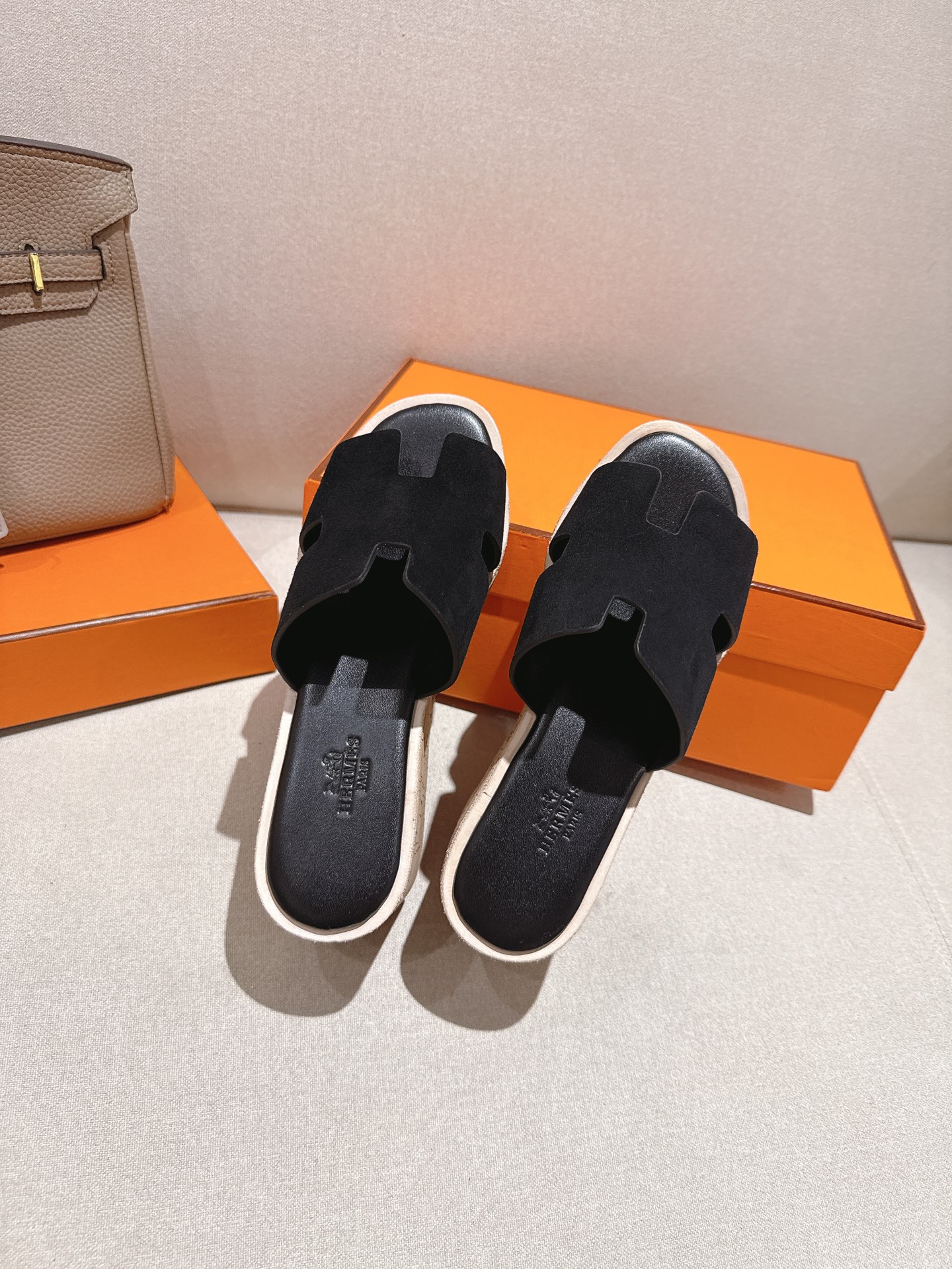 HERMES 01679