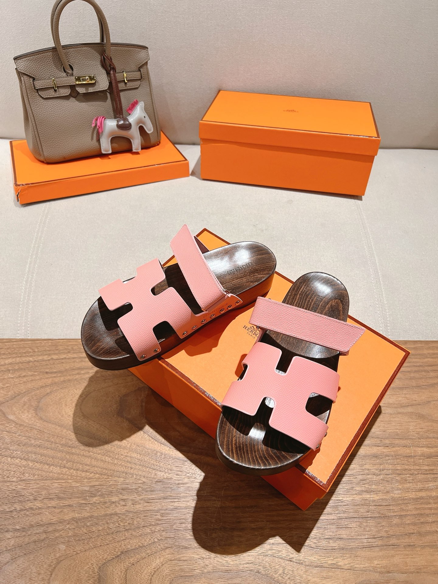 HERMES  01679