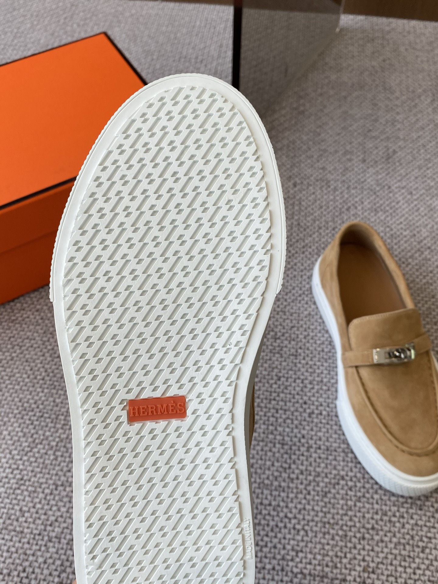 HERMES 01679
