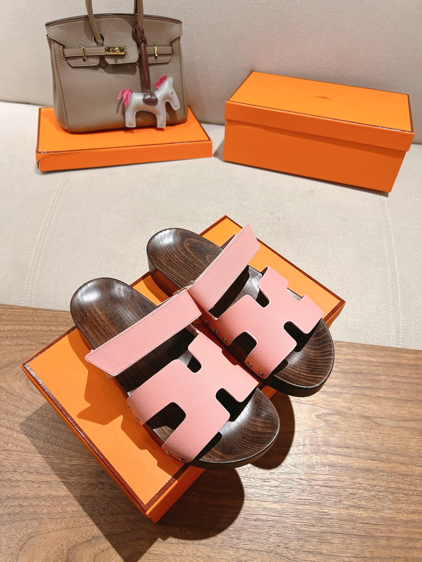 HERMES  01679