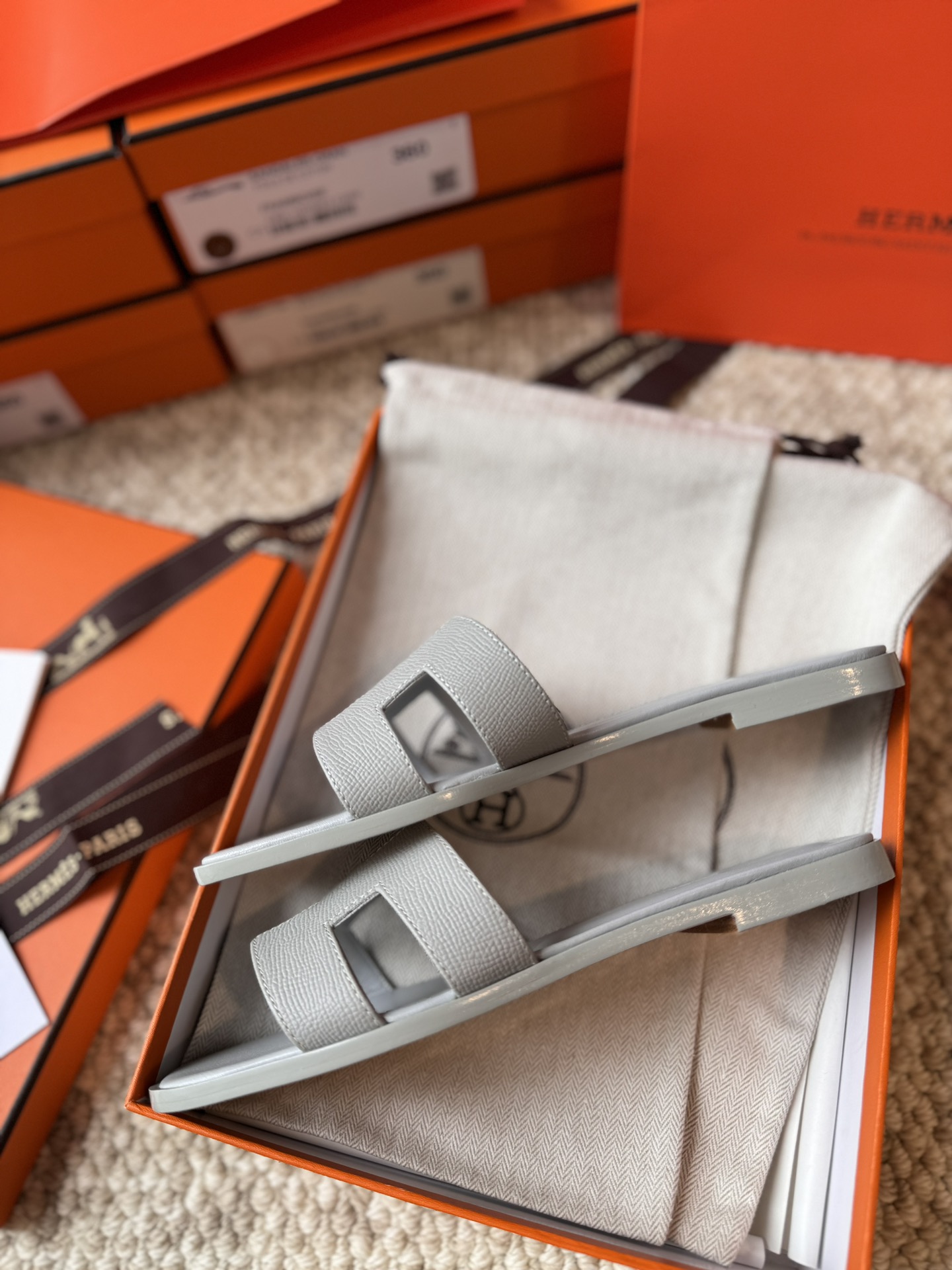 HERMES 01689 HERMES 01689