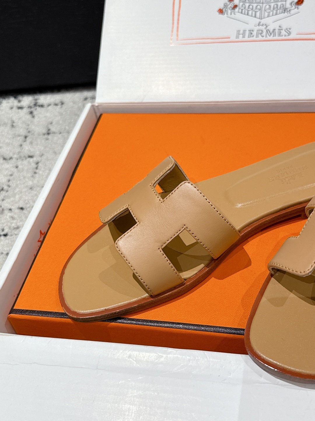 HERMES 01689 HERMES 01689