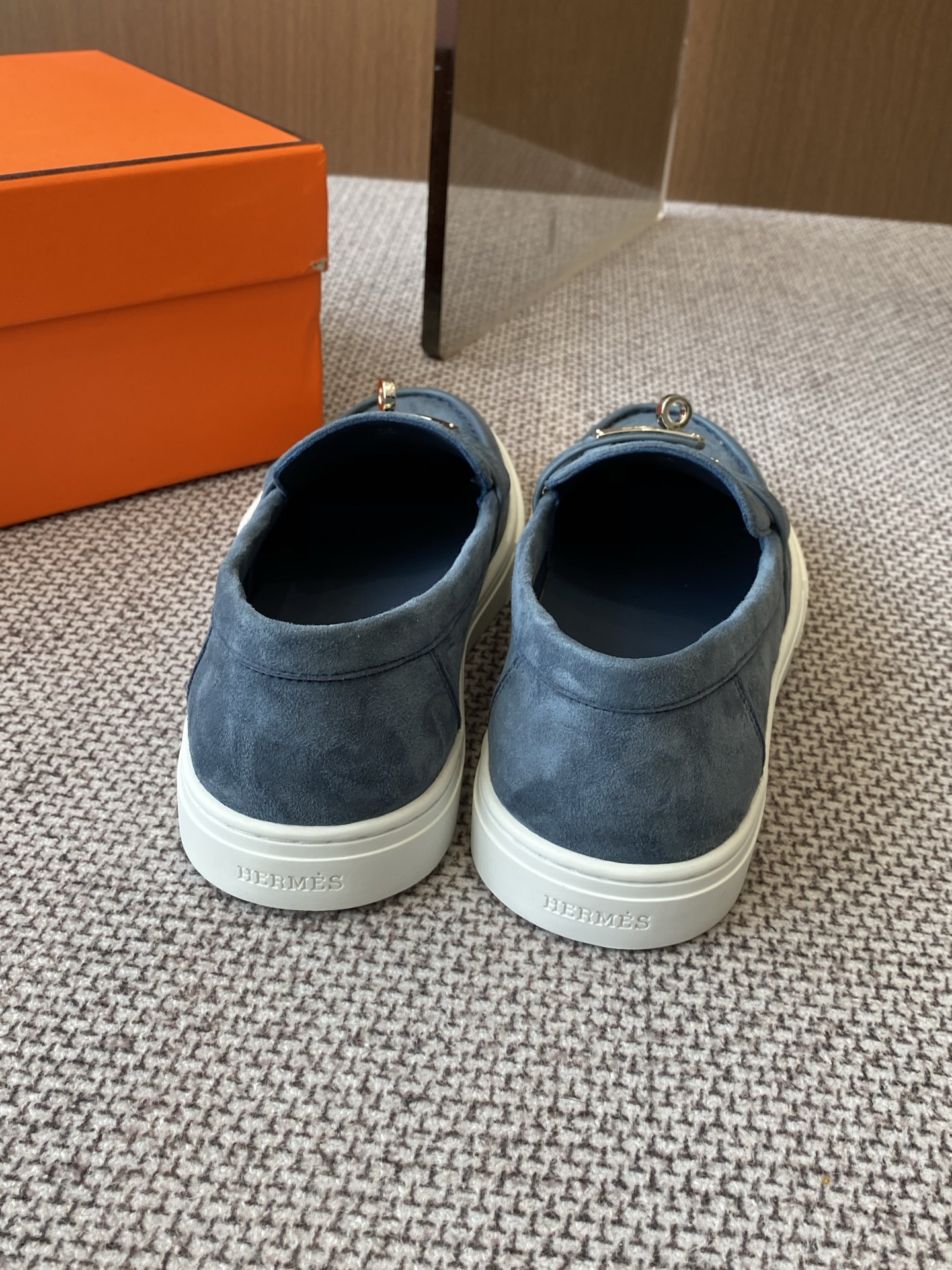 HERMES 01689 HERMES 01689
