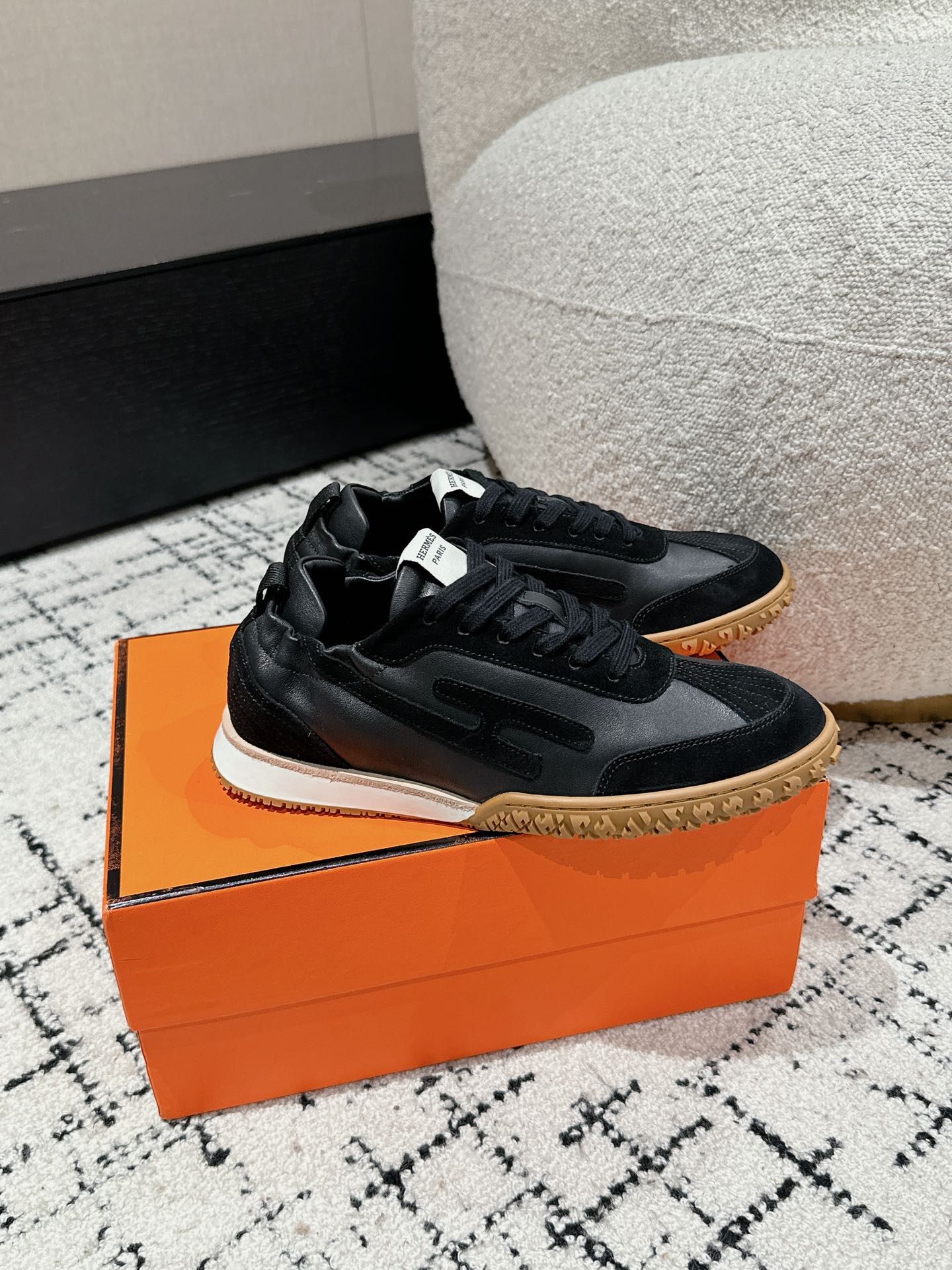 HERMES 01689 HERMES 01689