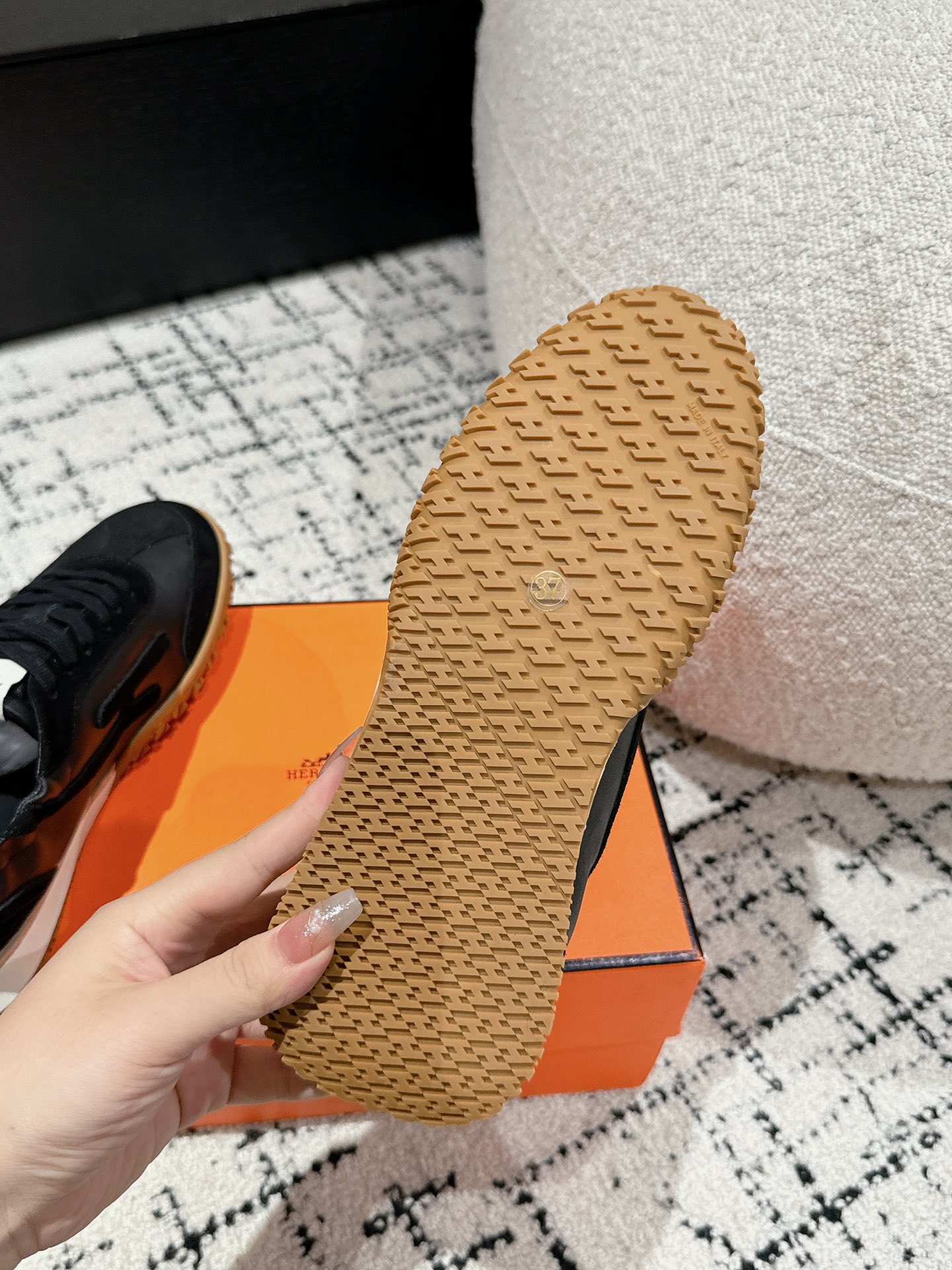 HERMES 01689 HERMES 01689