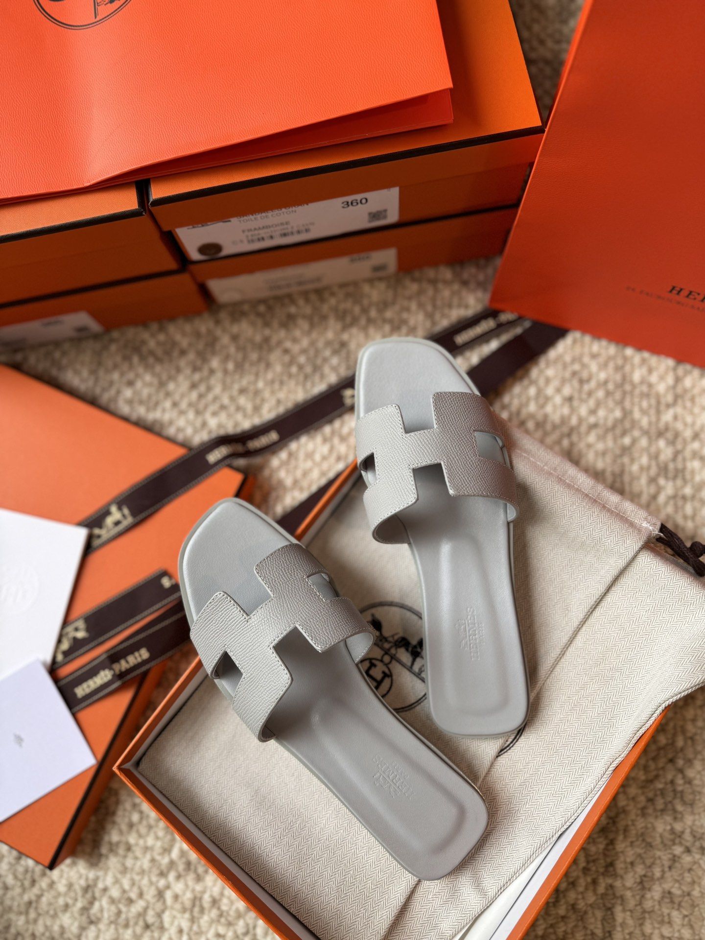 HERMES 01689 HERMES 01689