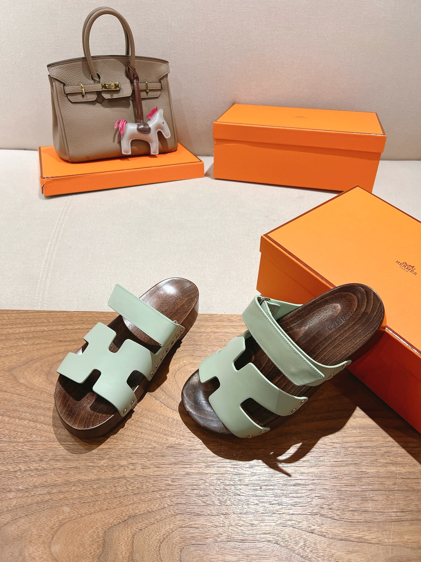 HERMES 01689 HERMES 01689