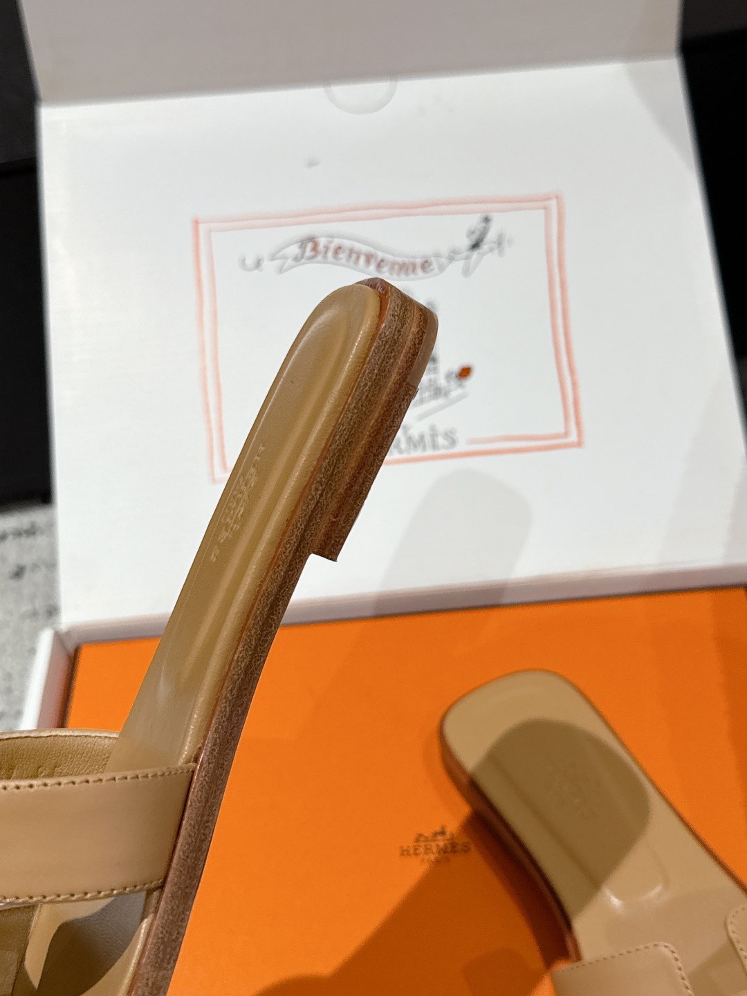 HERMES 01689 HERMES 01689