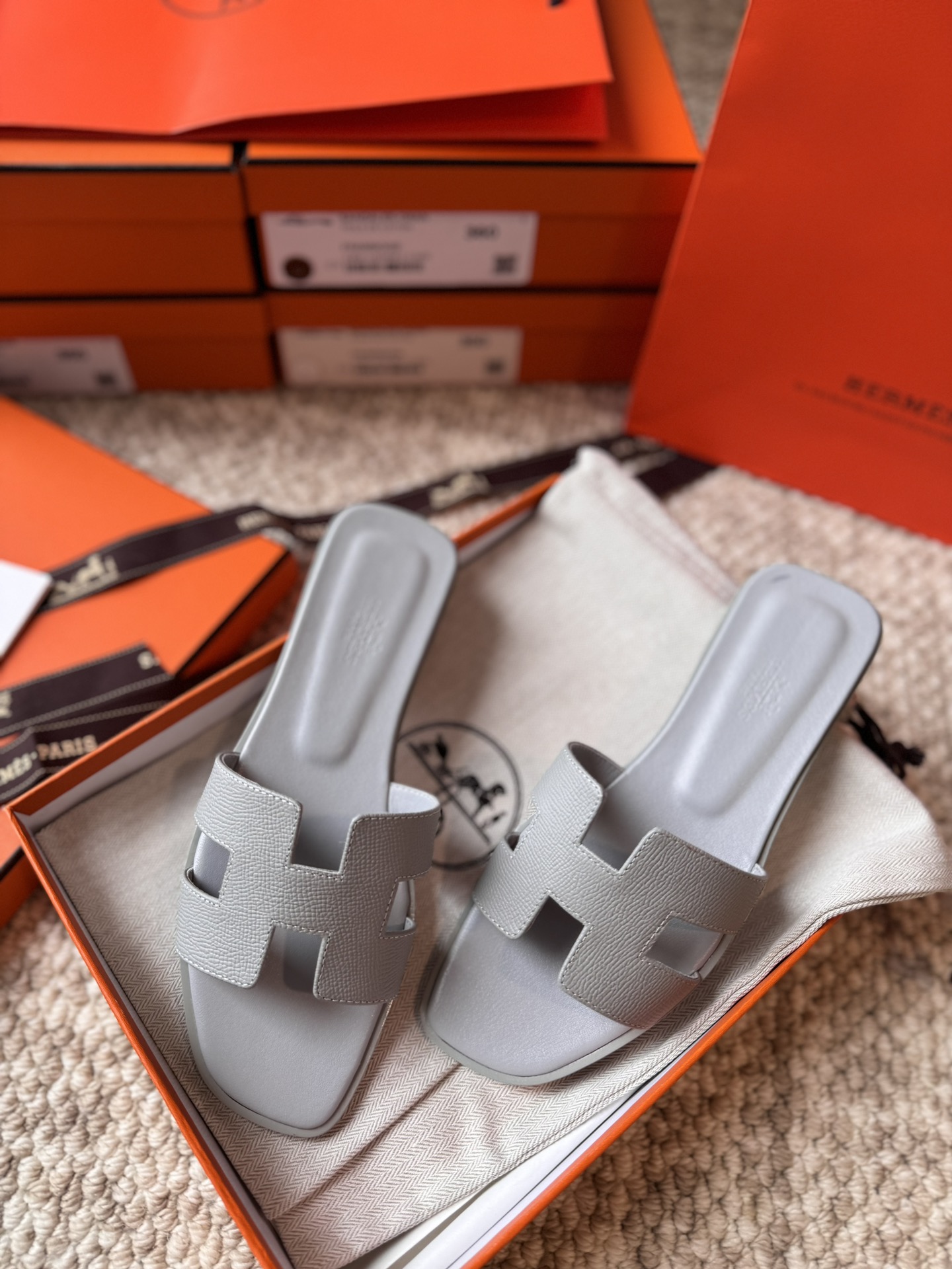HERMES 01689 HERMES 01689