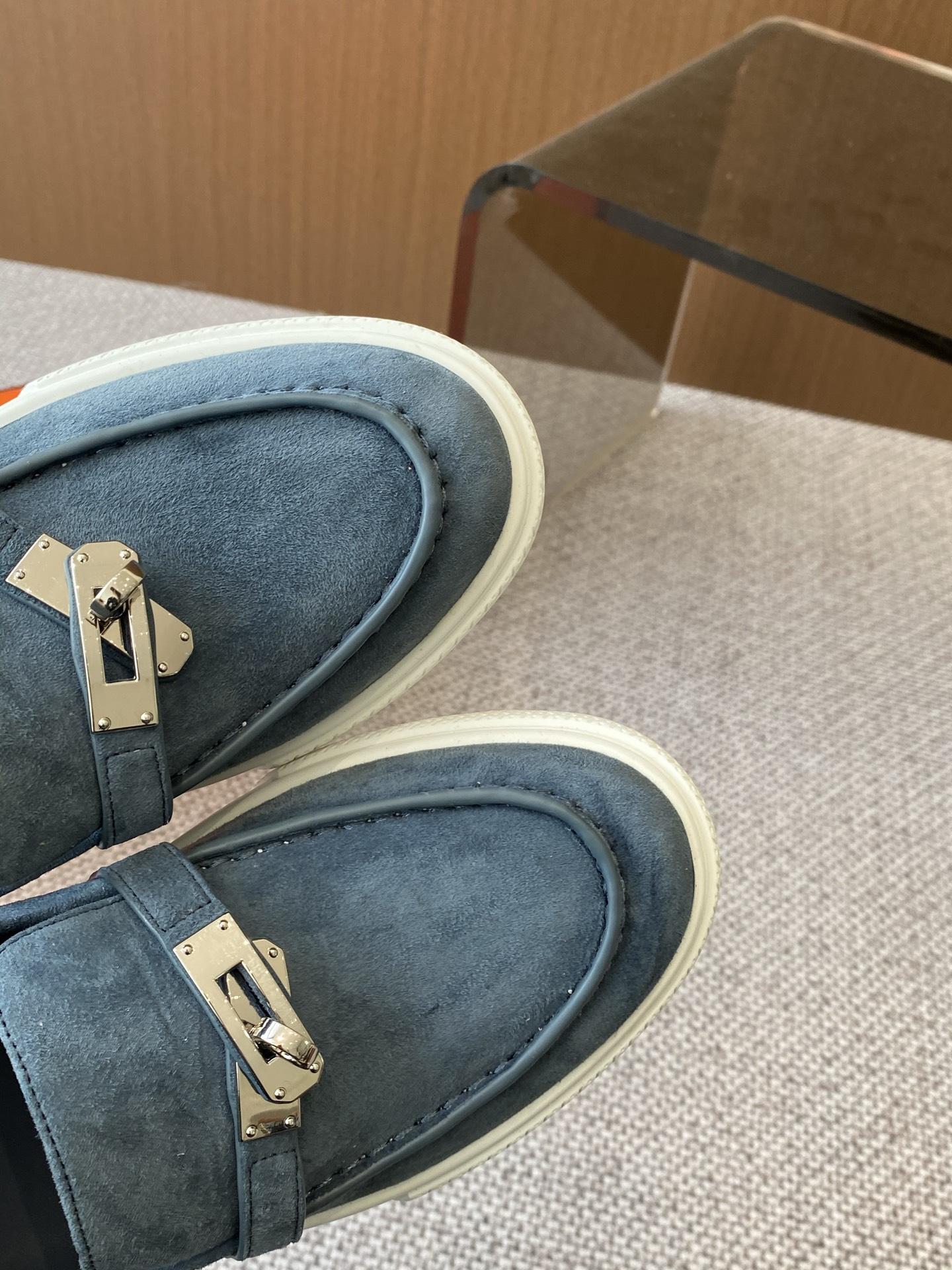 HERMES 01689 HERMES 01689