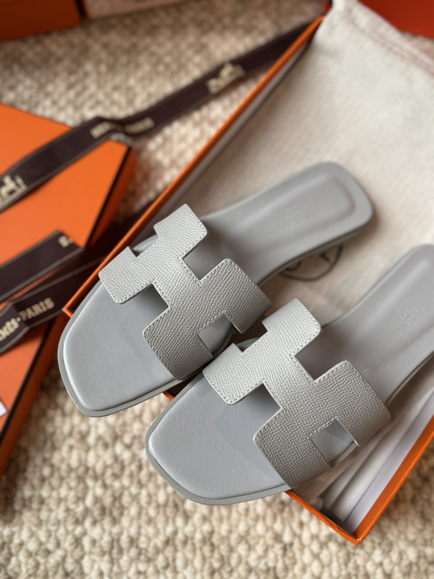 HERMES 01689 HERMES 01689
