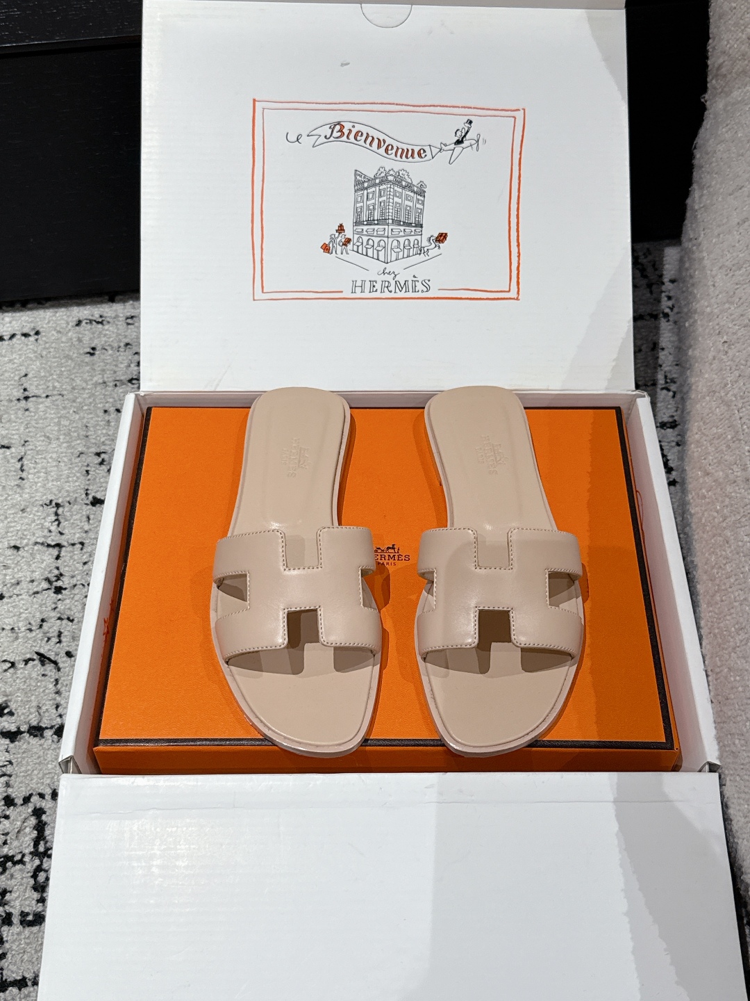 HERMES  01699