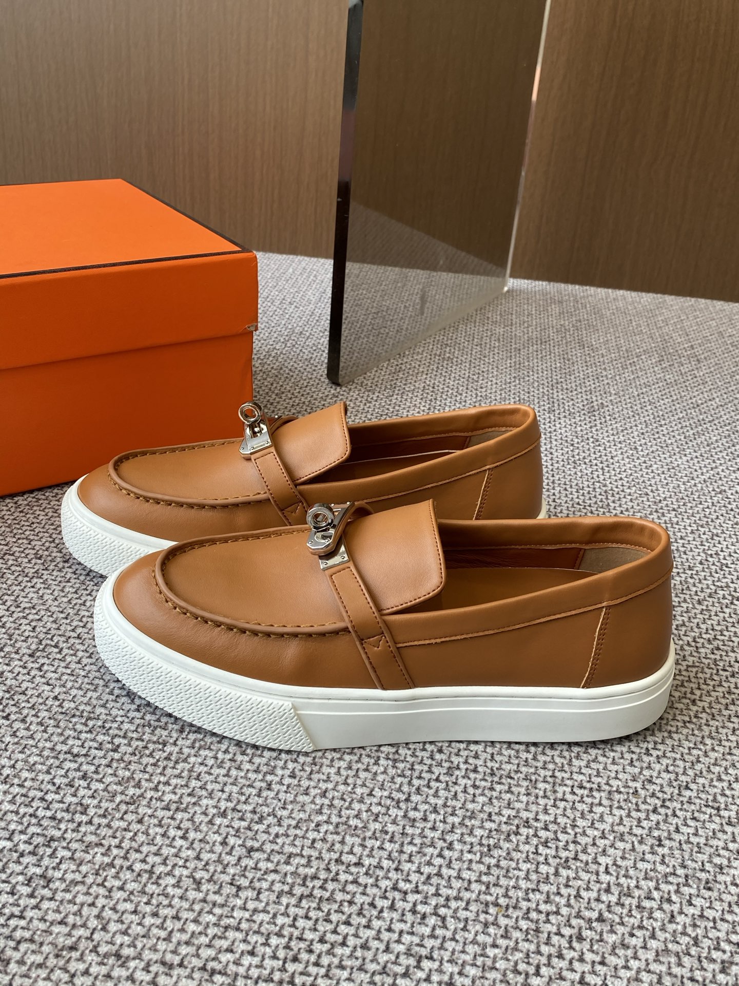 HERMES 01699