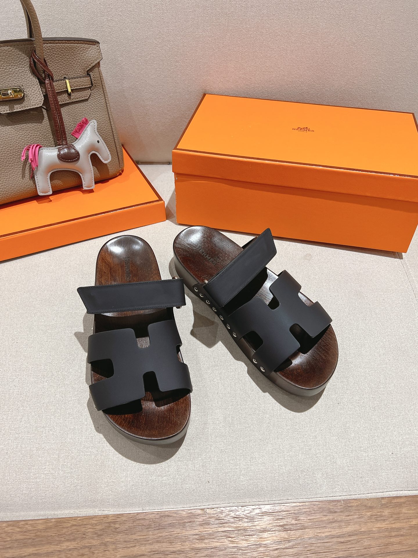 HERMES  01699