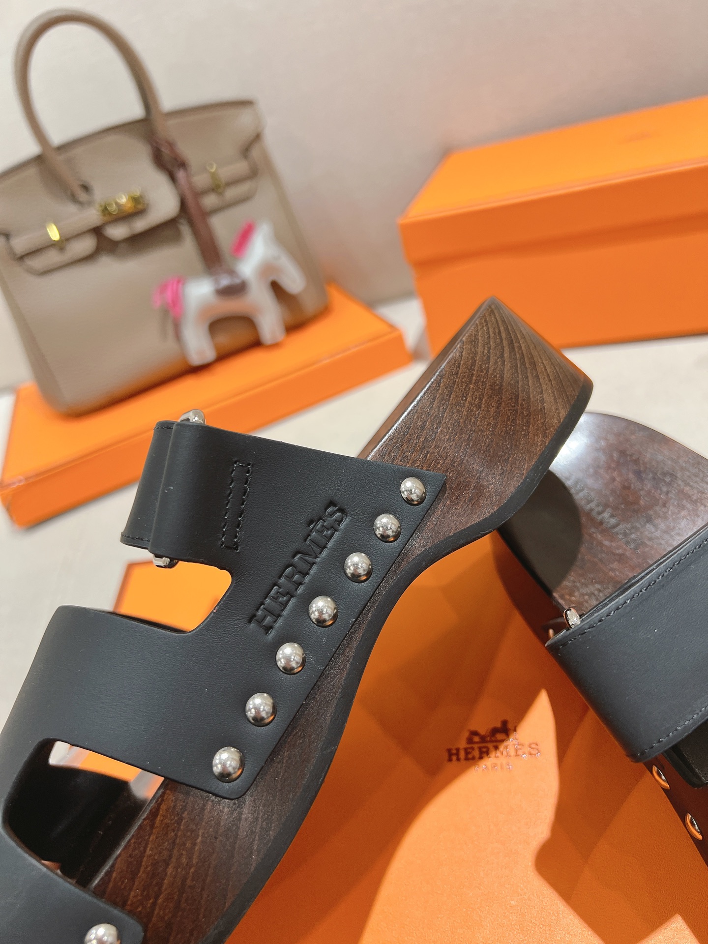 HERMES  01699