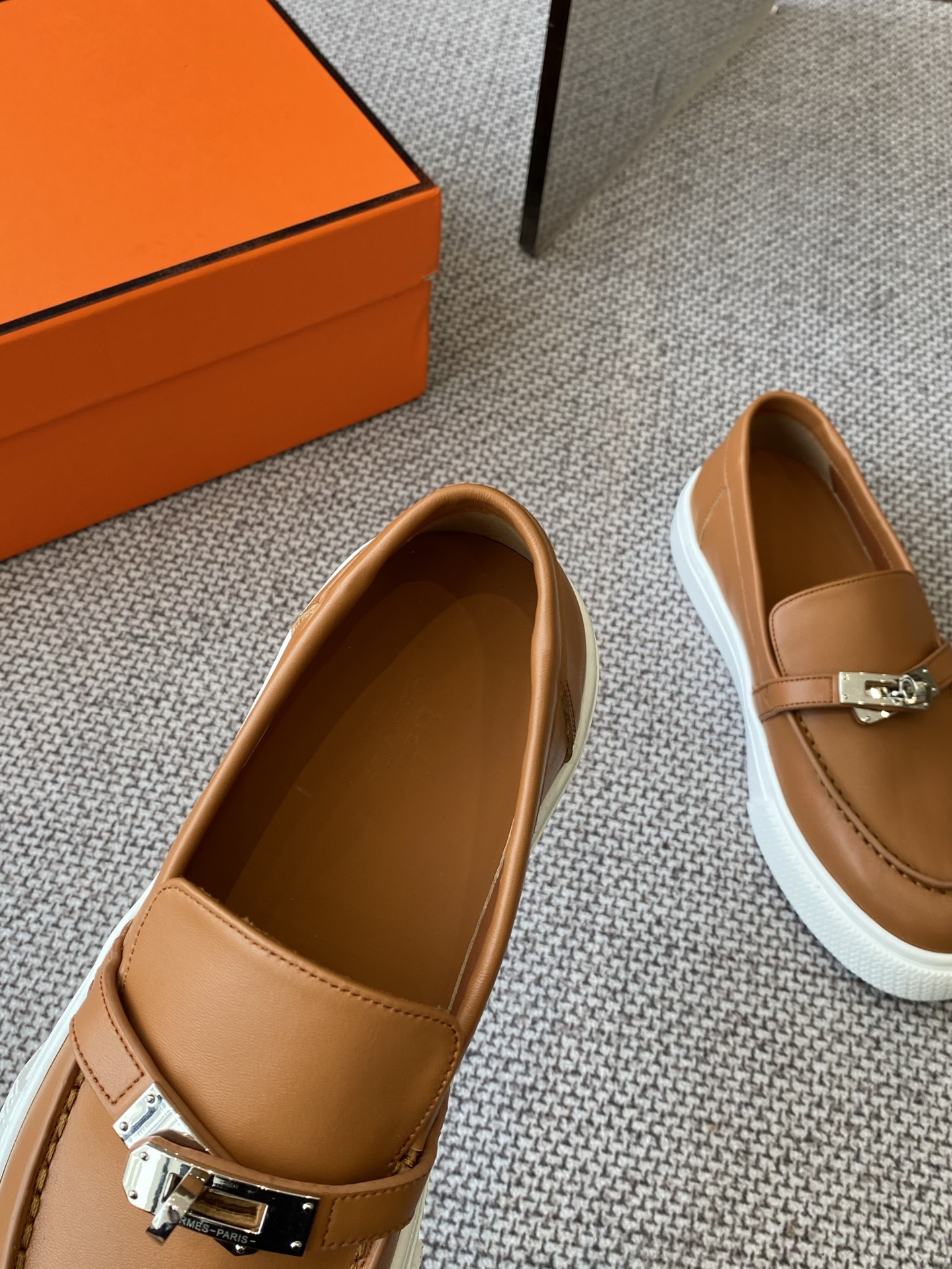 HERMES 01699