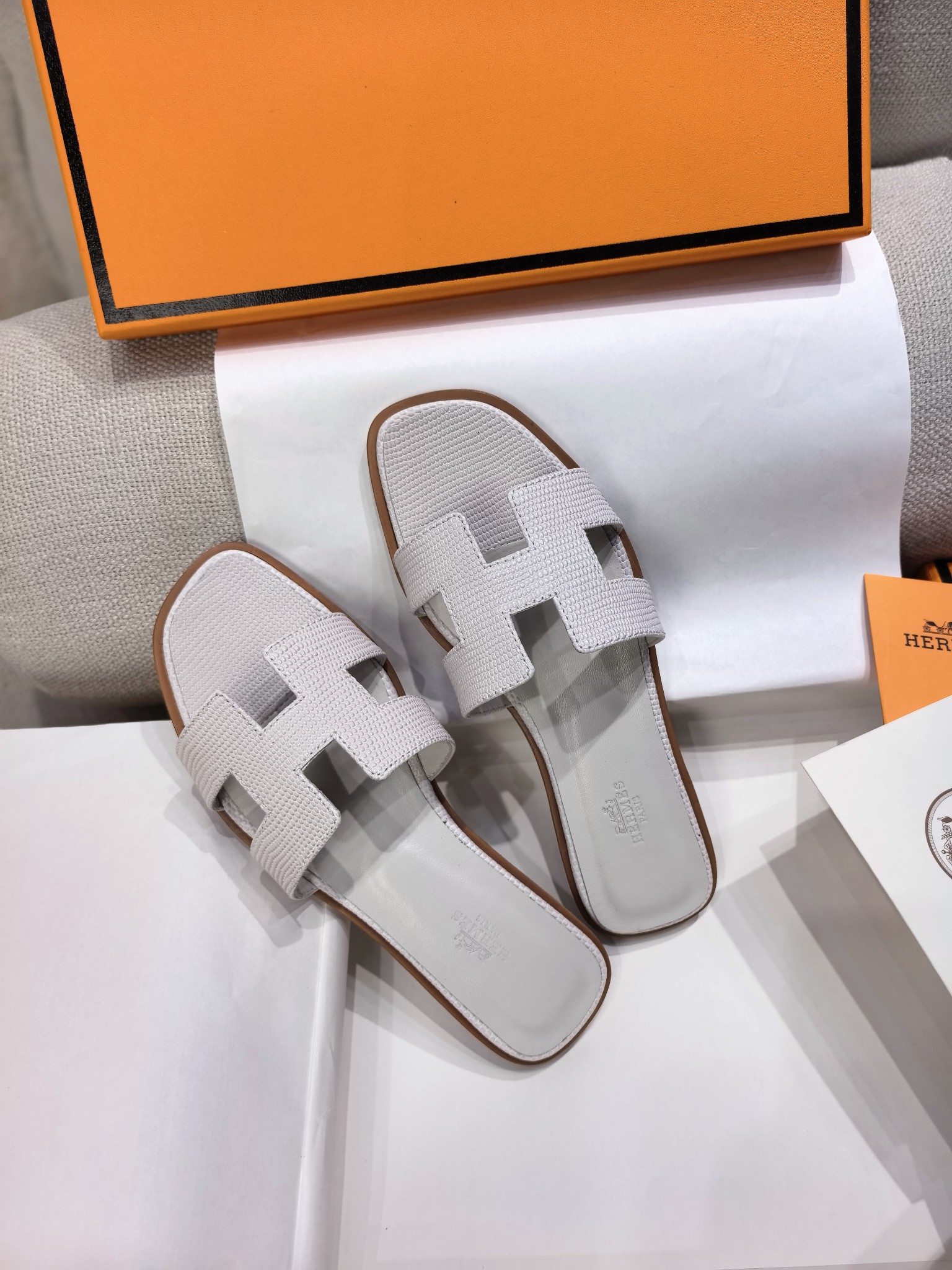 HERMES 01739 HERMES 01739