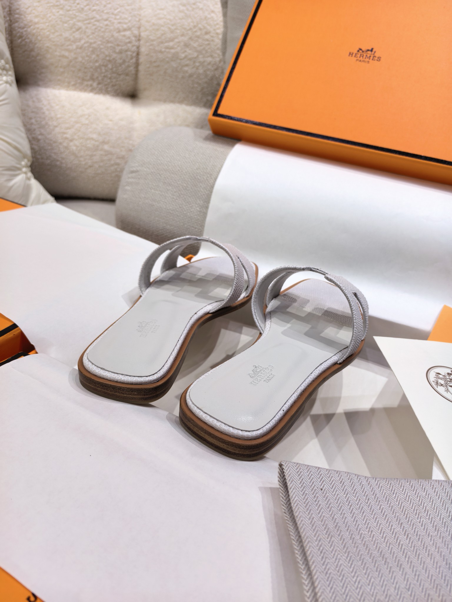 HERMES 01739 HERMES 01739
