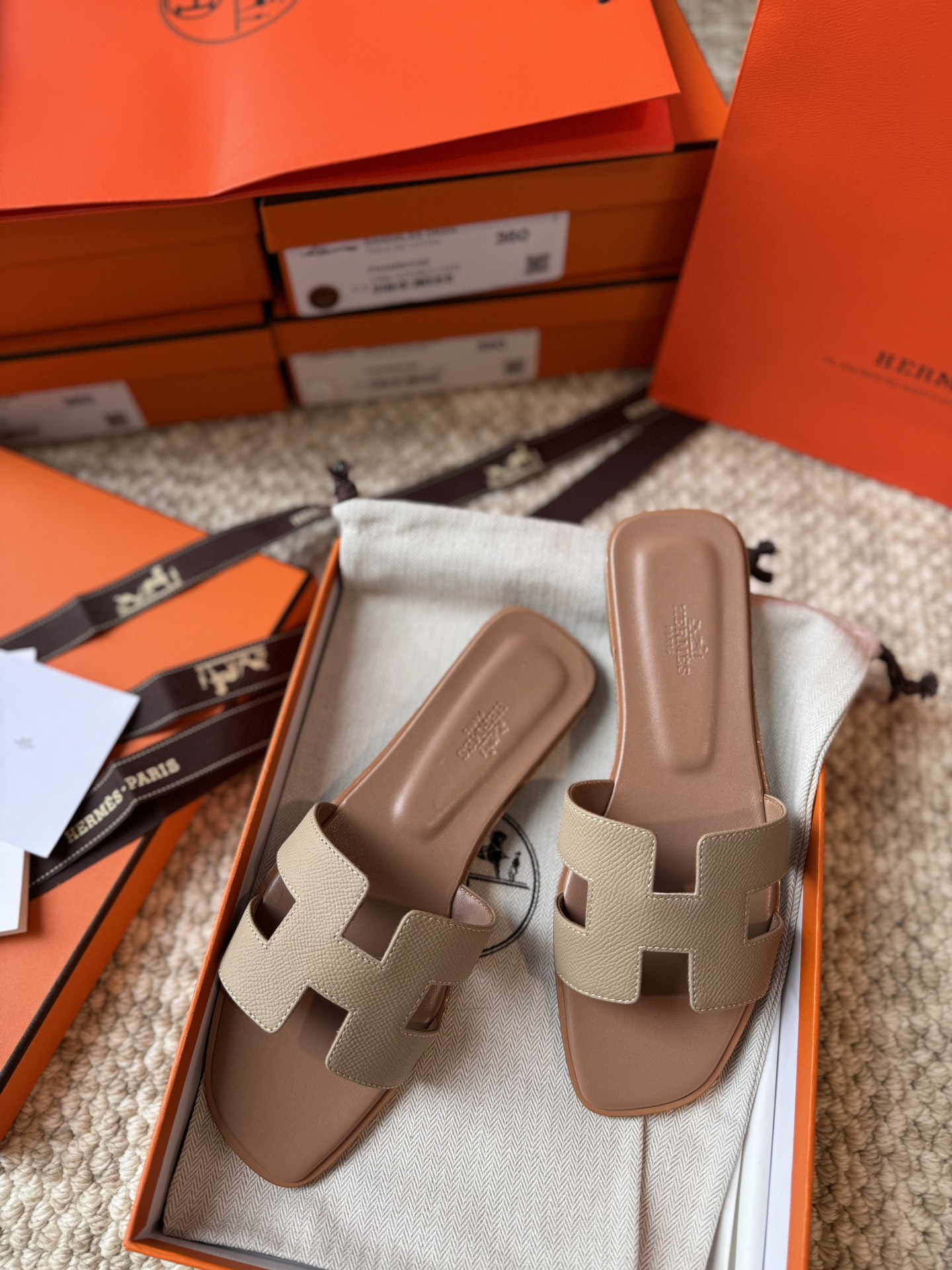 HERMES 01739 HERMES 01739