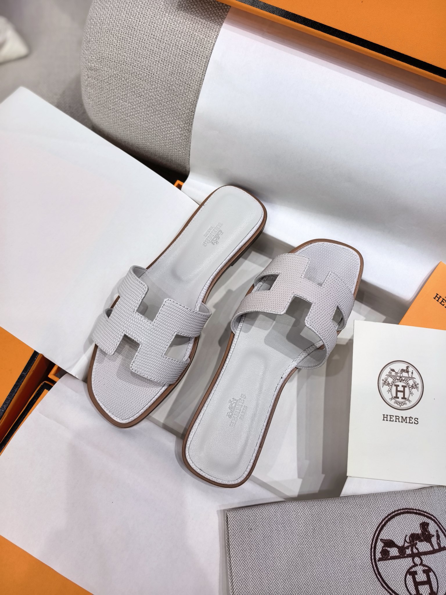 HERMES 01739 HERMES 01739