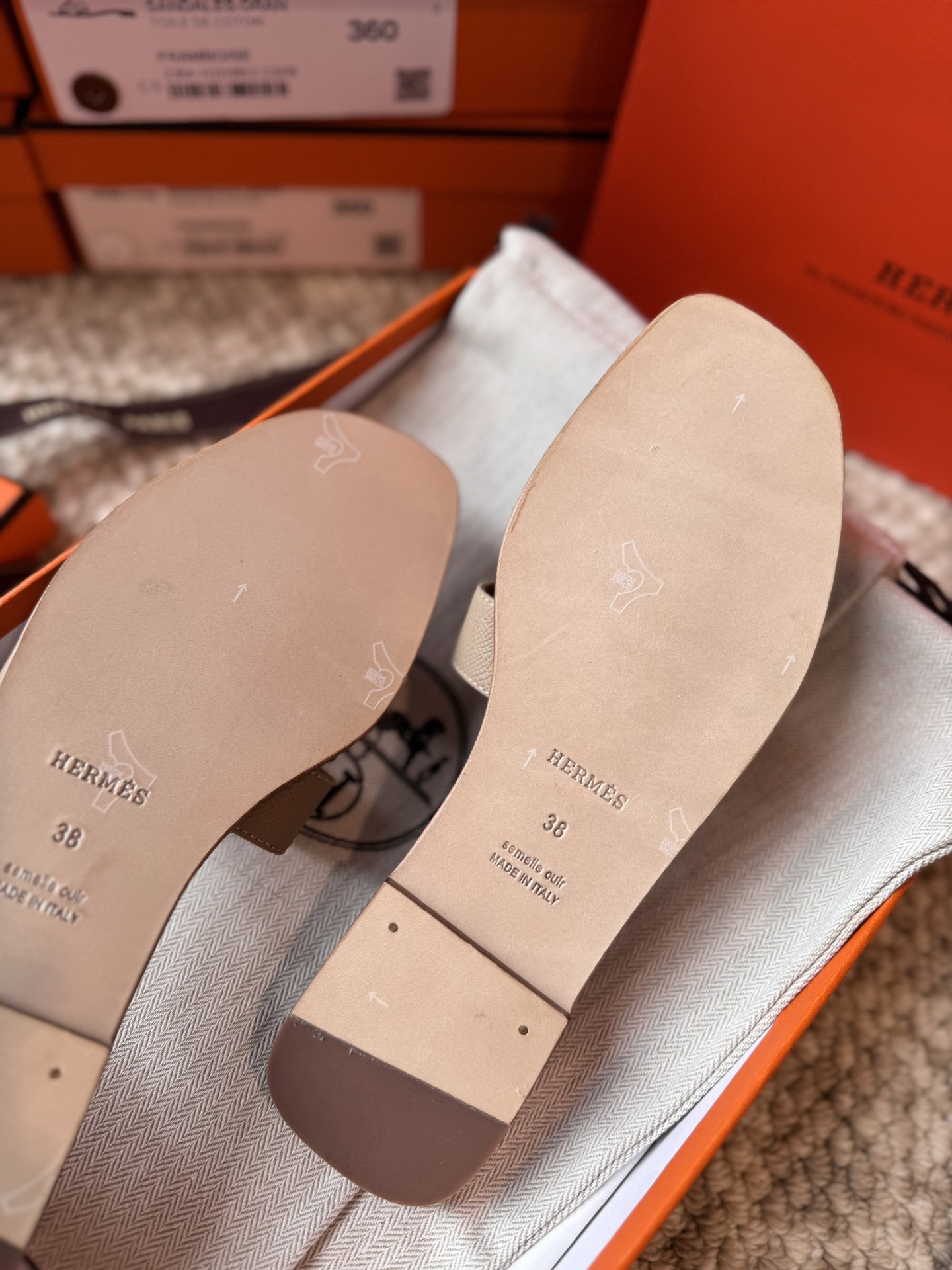 HERMES 01739 HERMES 01739