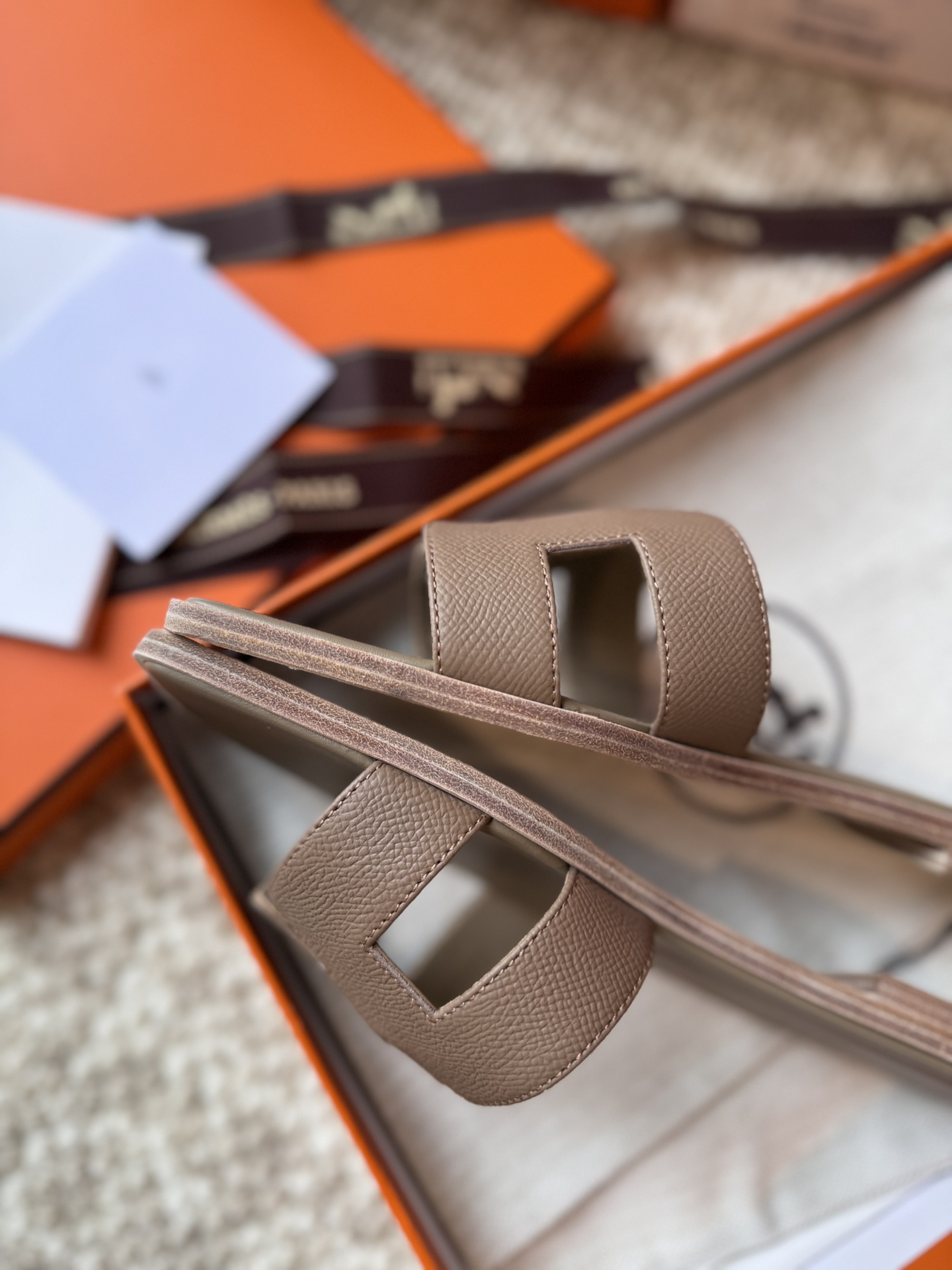 HERMES 01749