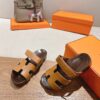 HERMES  01749
