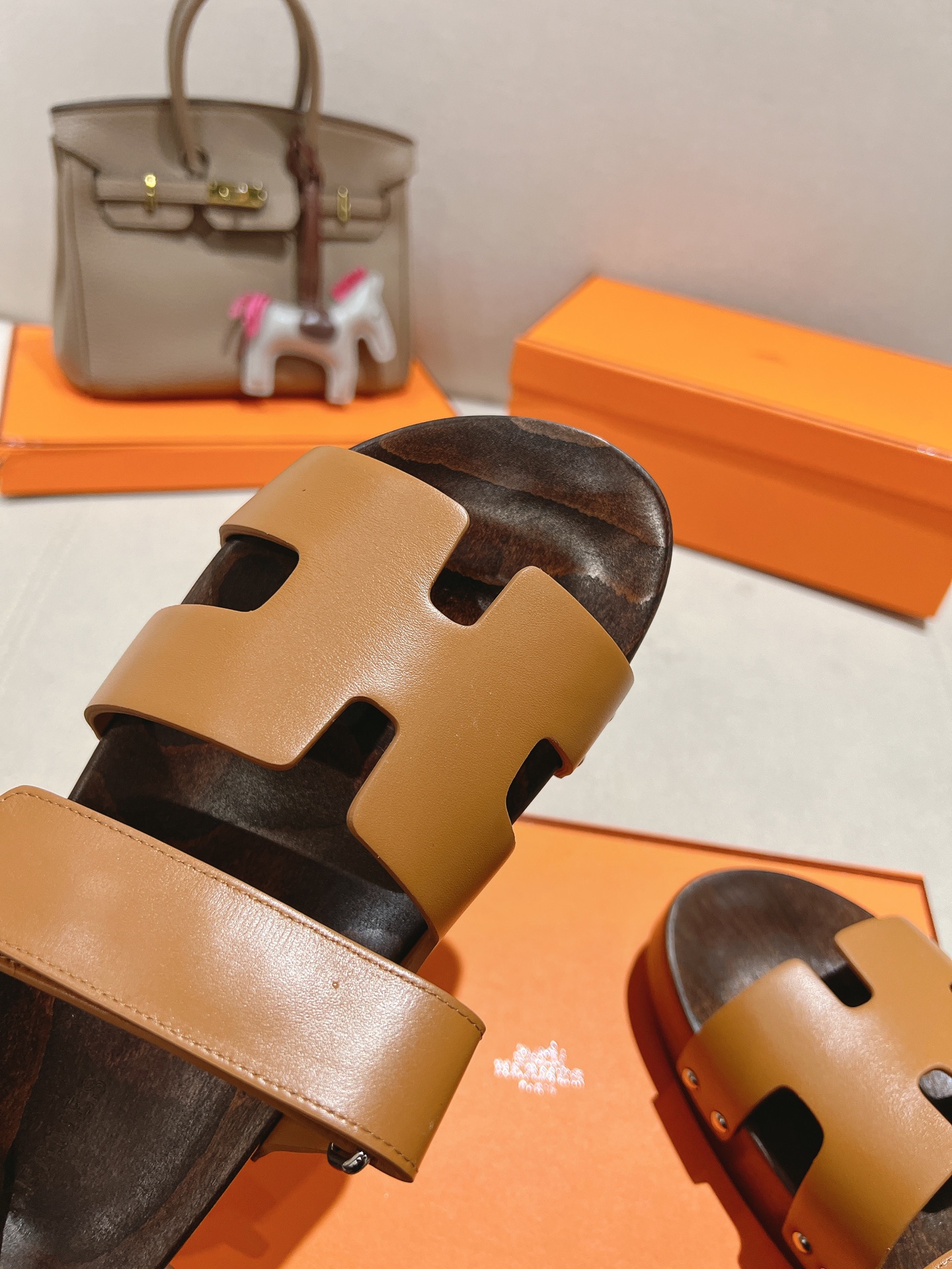 HERMES  01749