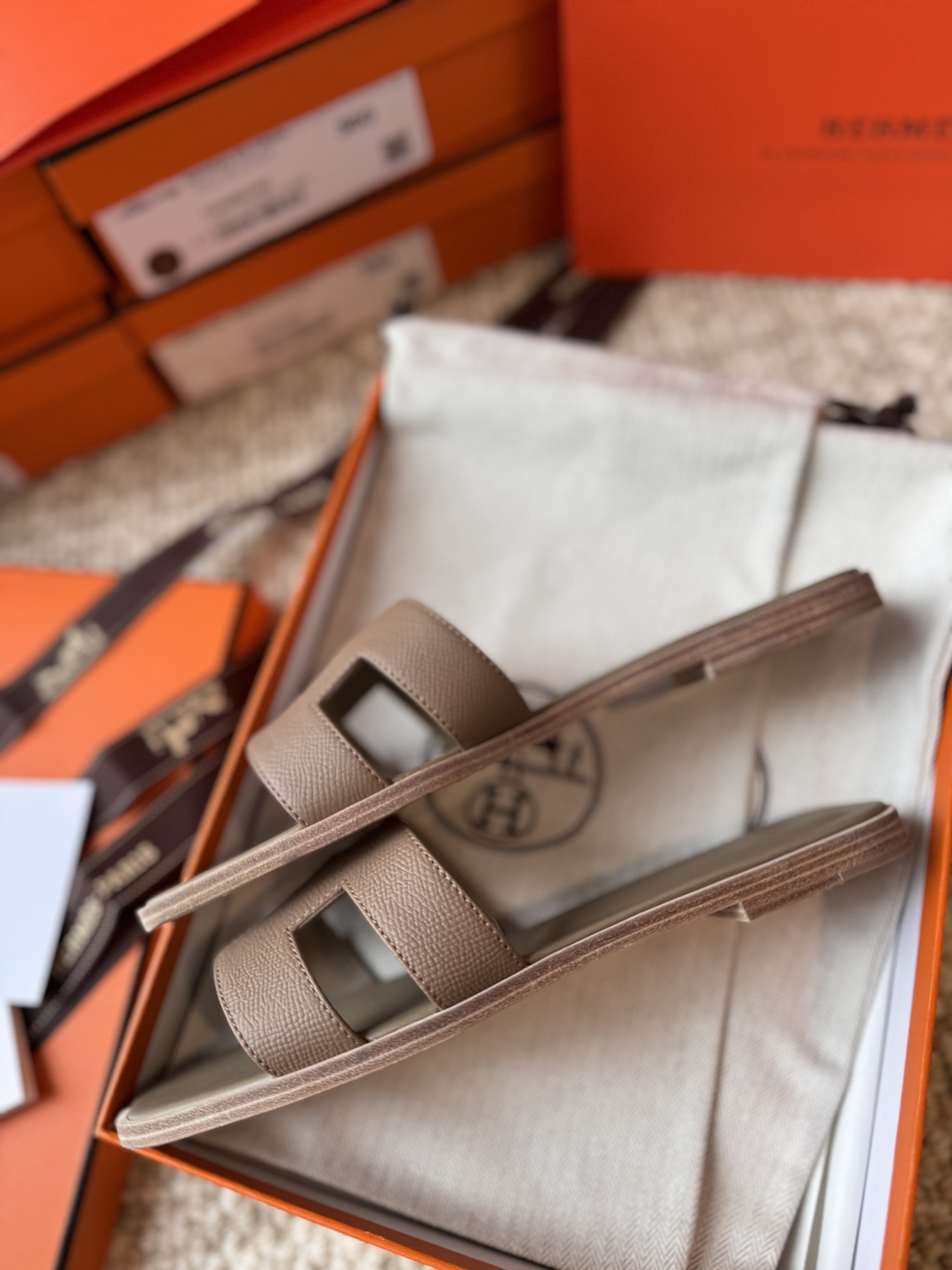 HERMES 01749