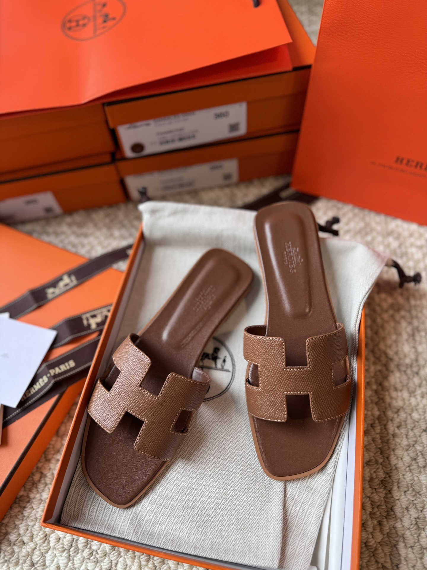 HERMES 01759 HERMES 01759