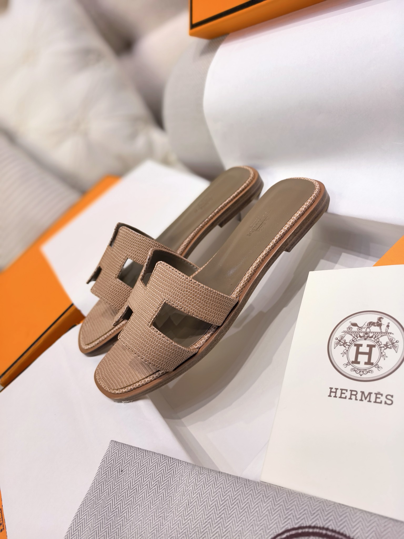 HERMES 01759 HERMES 01759