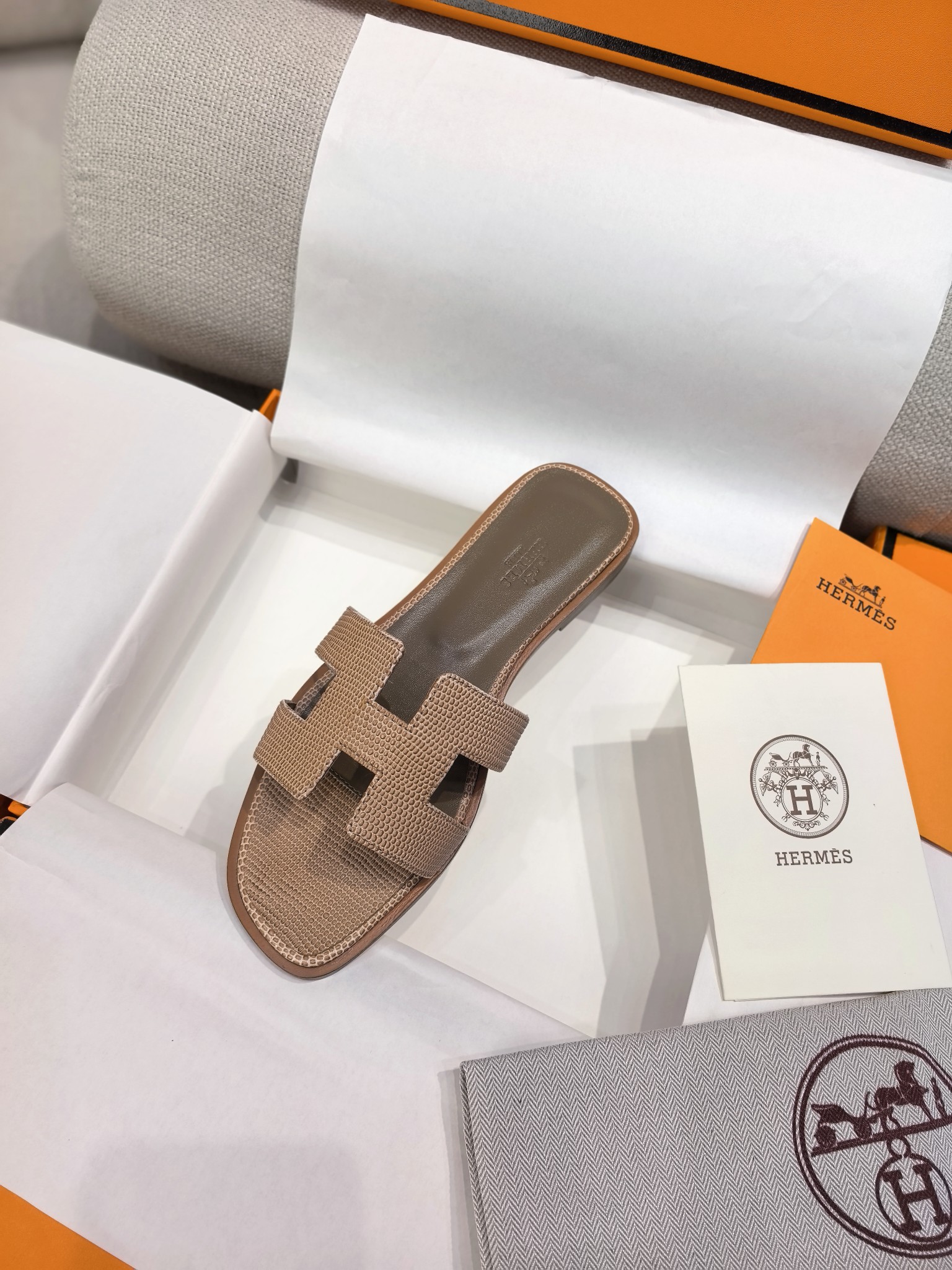 HERMES 01759 HERMES 01759