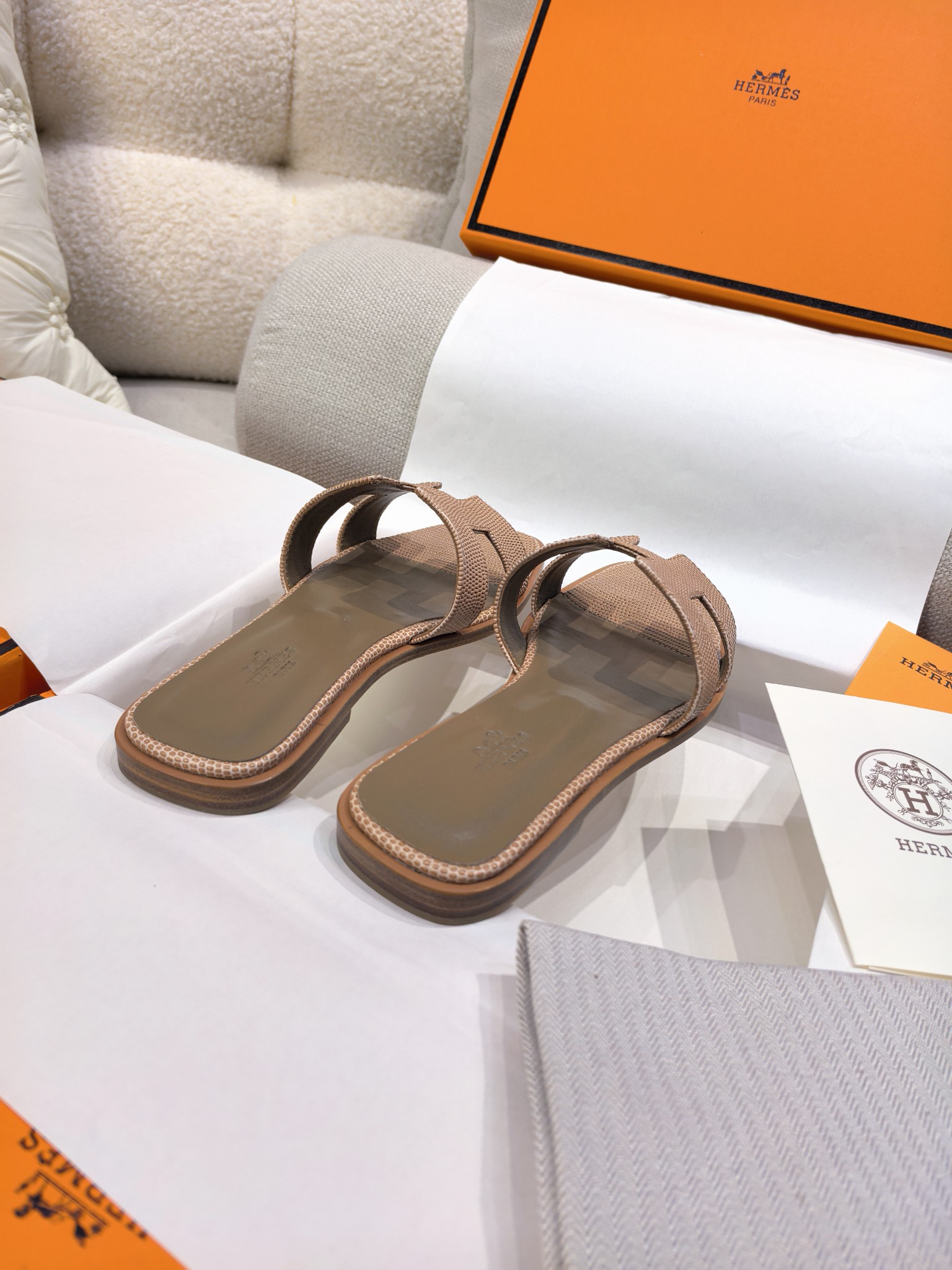HERMES 01759 HERMES 01759