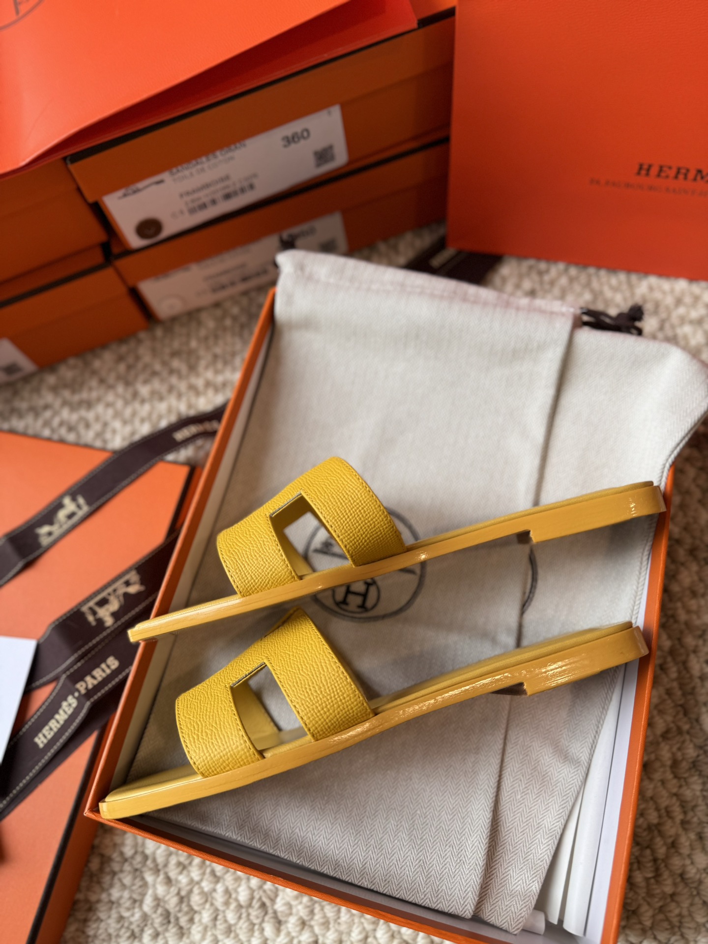HERMES 01779 HERMES 01779