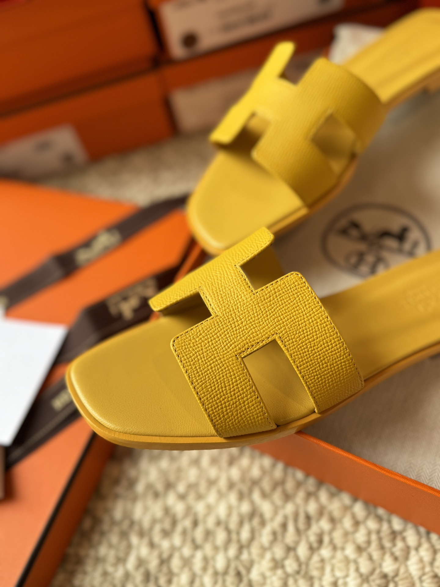 HERMES 01779 HERMES 01779