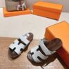 HERMES  01779