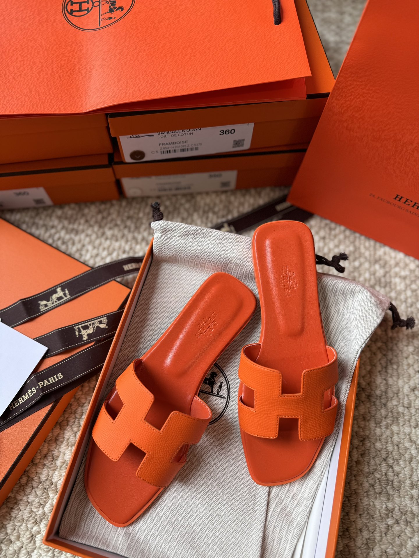 HERMES 01799 HERMES 01799