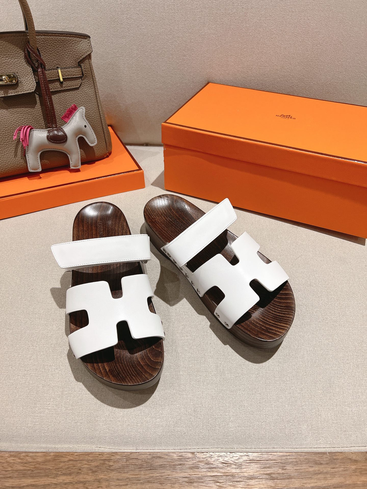 HERMES 01799 HERMES 01799