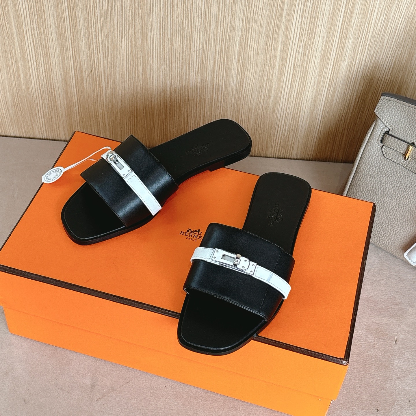 HERMES 01799 HERMES 01799