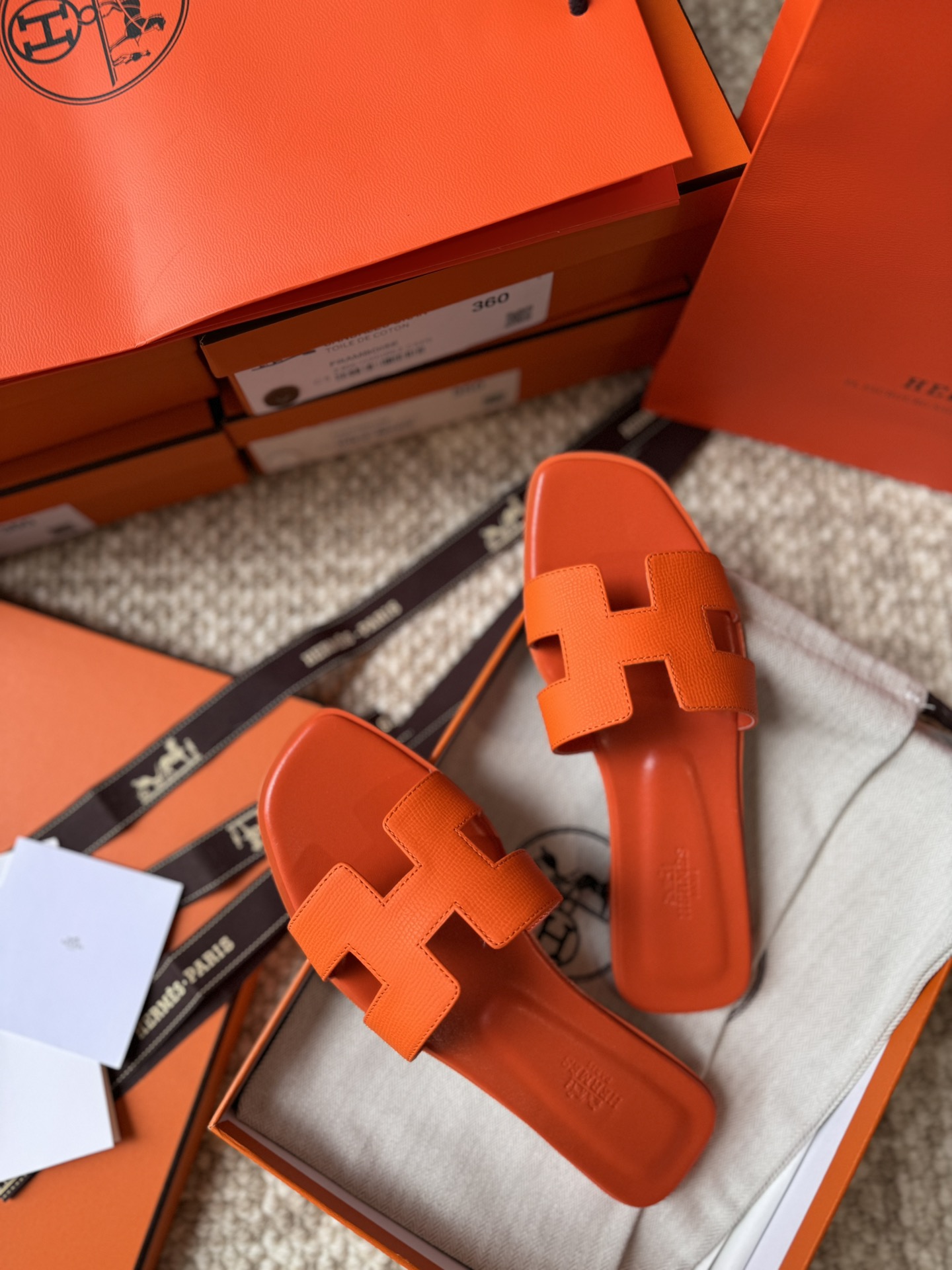 HERMES 01799 HERMES 01799